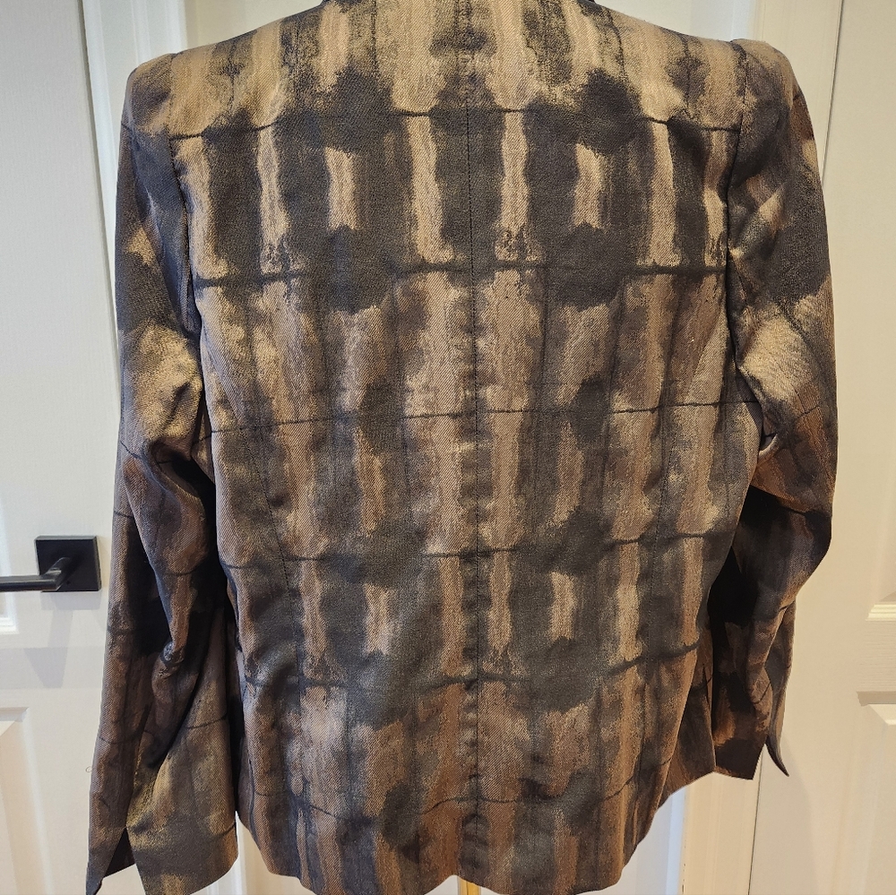 Basler Selection Elegant Women's Patterned Blazer - Picture 4 of 7